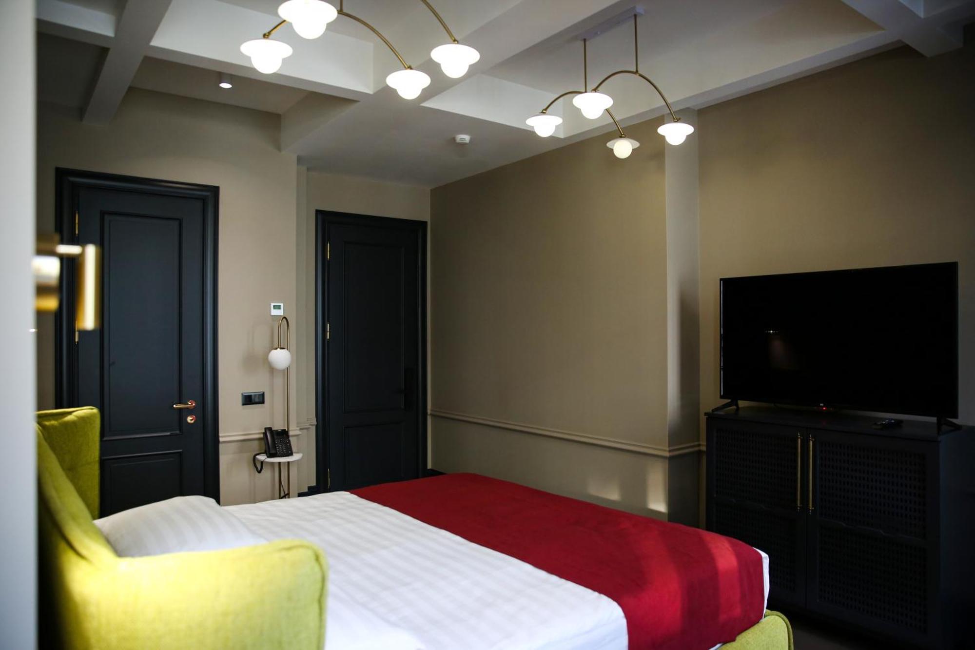 Hotel Retro باتومي المظهر الخارجي الصورة