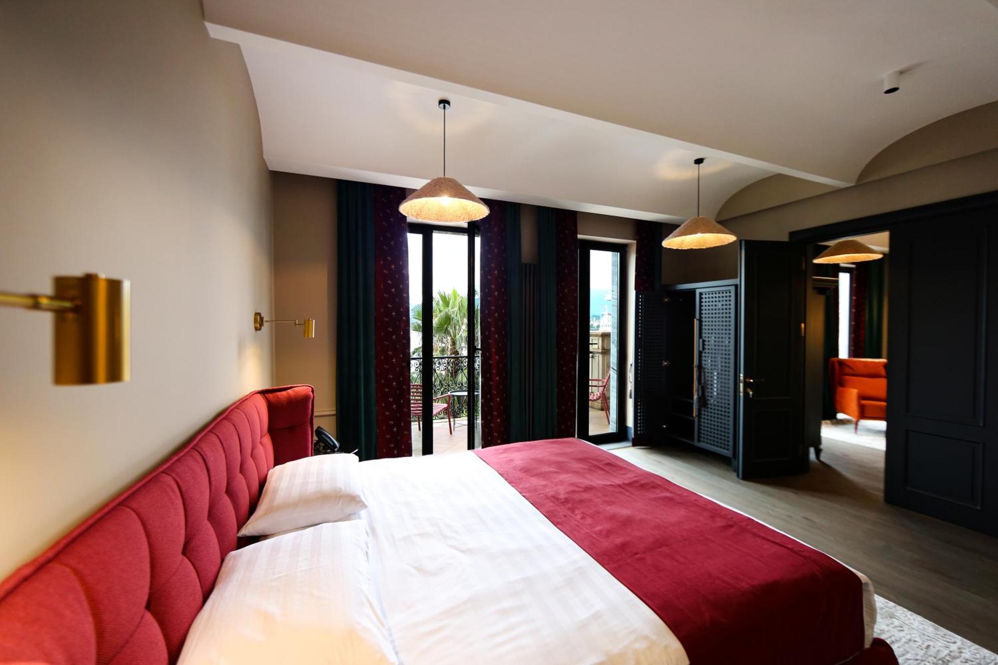 Hotel Retro باتومي المظهر الخارجي الصورة
