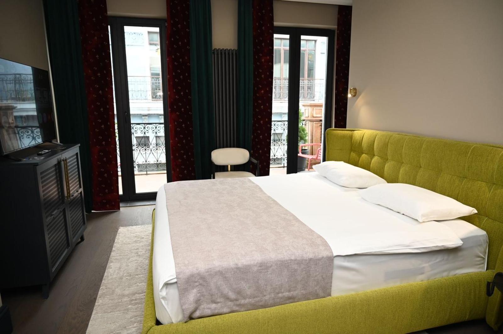 Hotel Retro باتومي المظهر الخارجي الصورة