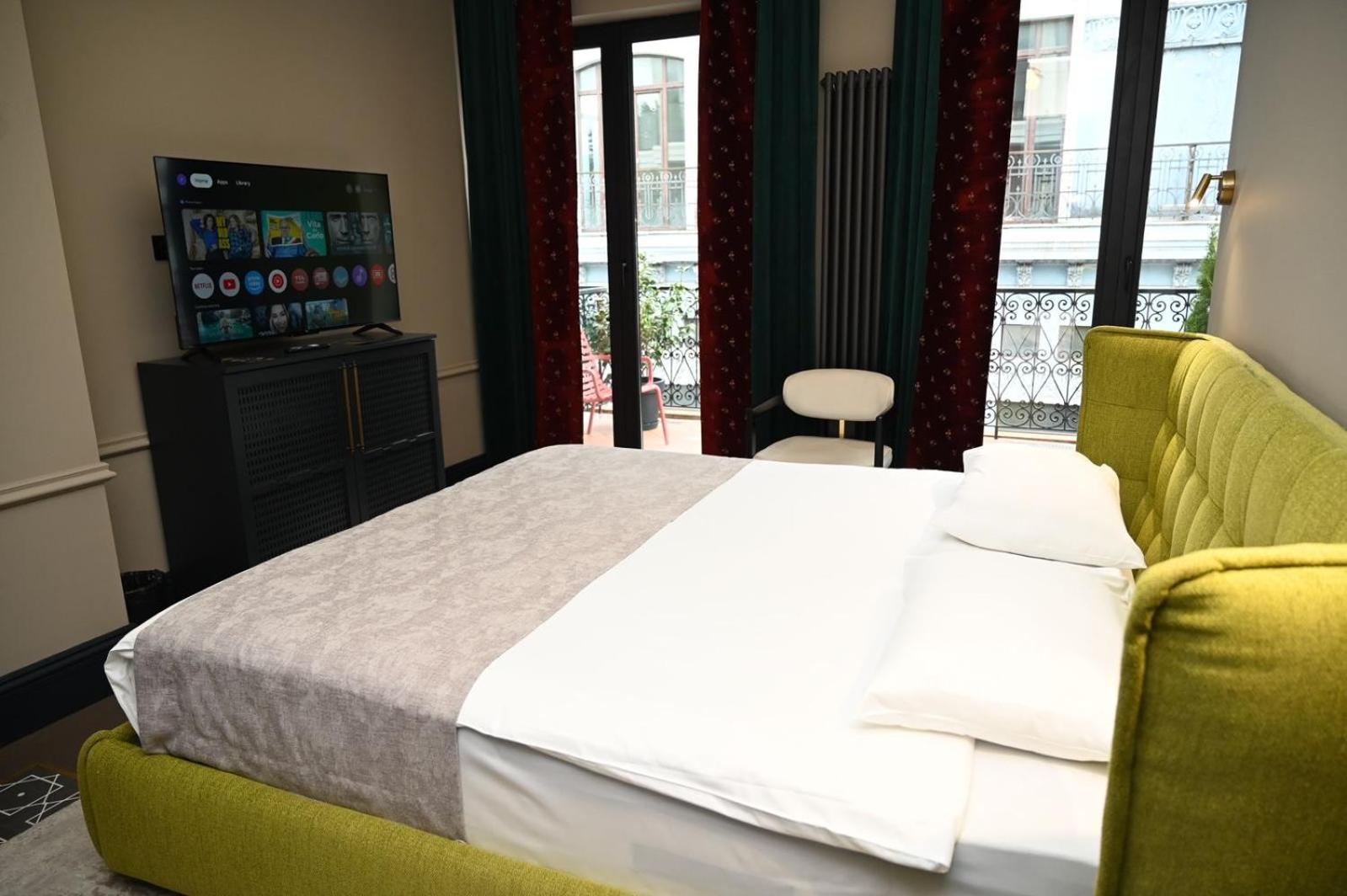 Hotel Retro باتومي المظهر الخارجي الصورة