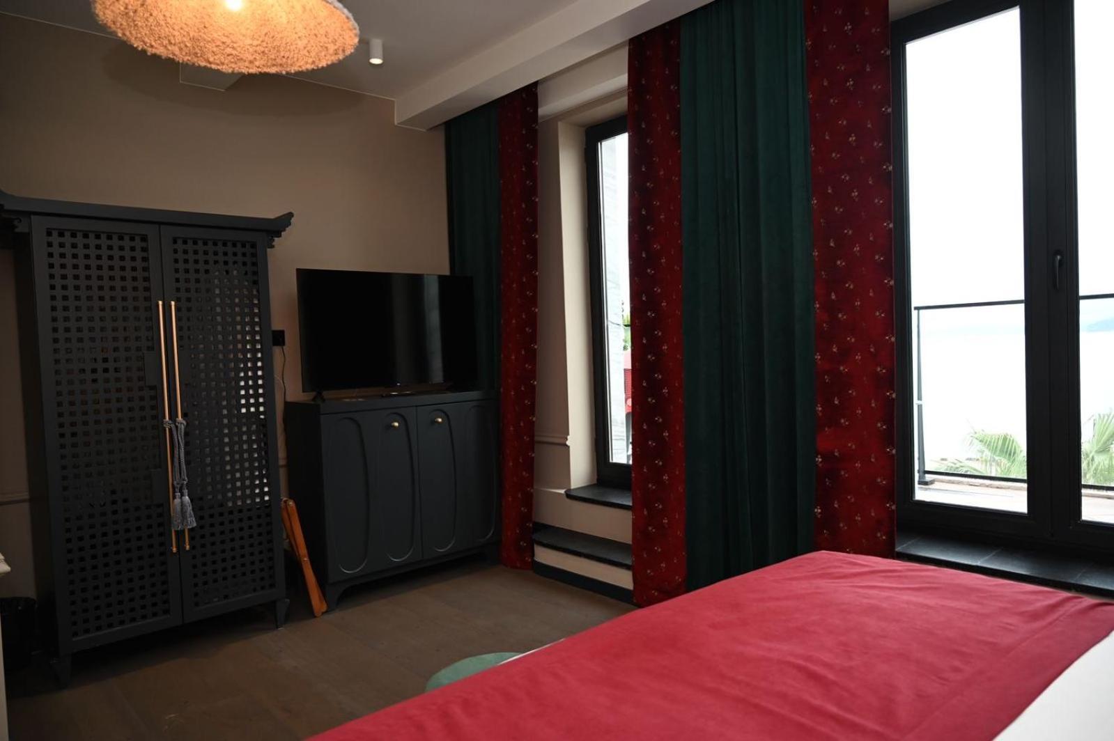 Hotel Retro باتومي المظهر الخارجي الصورة